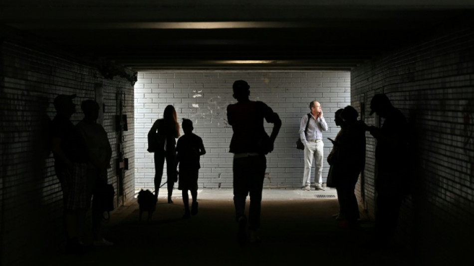 Ucr&acirc;nia afirma que derrubou m&iacute;sseis e drones de novo ataque russo a Kiev