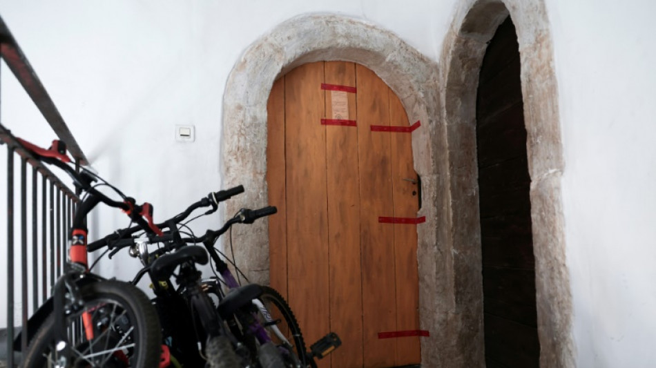  Cinco beb&ecirc;s s&atilde;o encontrados mortos em resid&ecirc;ncia na Fran&ccedil;a 