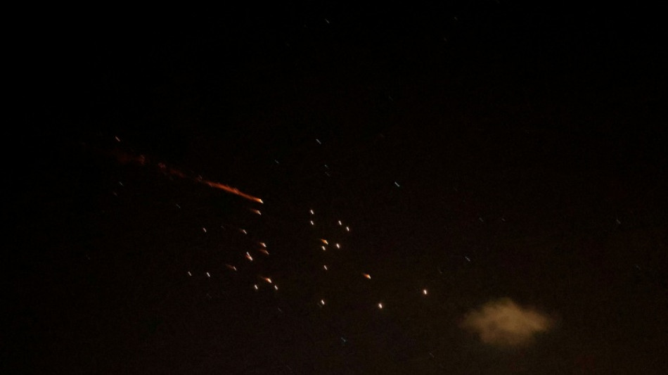  EUA e Israel atacam usinas nucleares no Ir&atilde; 