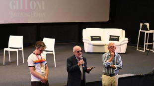 De Laurentiis, 'Netflix? Ha ucciso il cinema ma l'ha fatto bene'