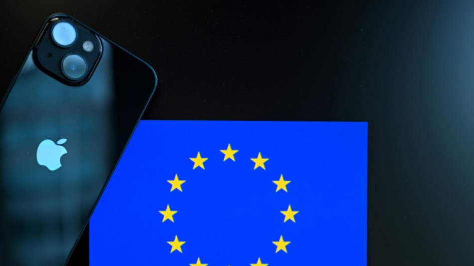 UE defende Lei dos Mercados Digitais após críticas da Apple