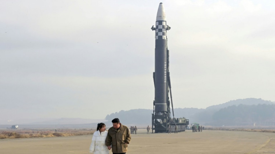 Cor&eacute;e du Nord: Kim d&eacute;voile sa fille au monde pour la premi&egrave;re fois lors du test de missile