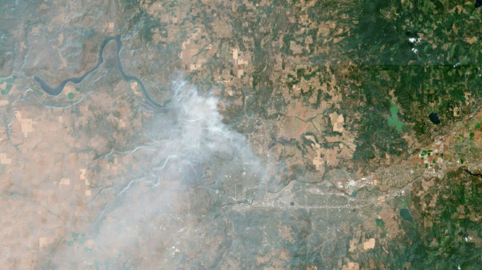  M&aacute;s de 65.000 personas huyen de los incendios que arrasan una ciudad en el noroeste de EEUU 