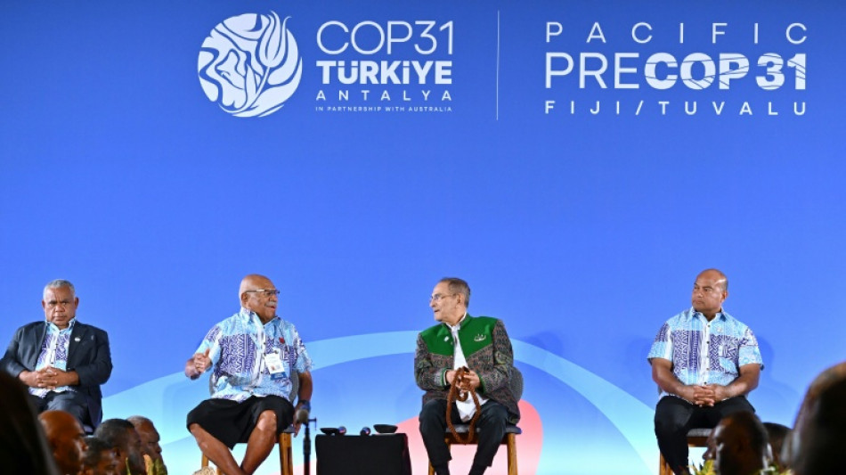  Leaders to visit Pacific atoll at frontline of climate change 