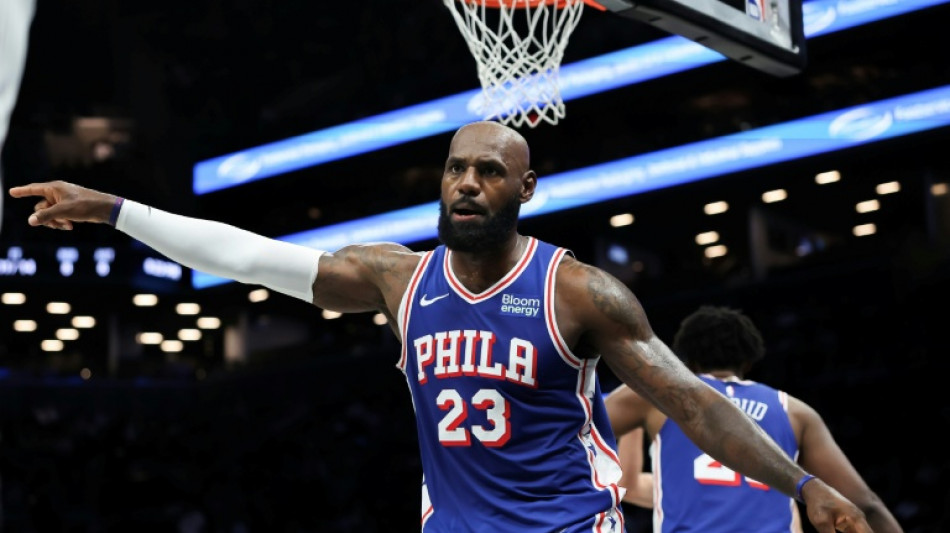  LeBron shines in pre-season debut for re-tooled 76ers 