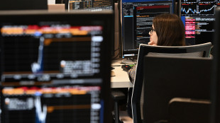 Borsa: Milano peggiora con l'Europa, in luce Mps e Tim