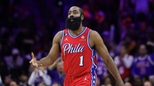 NBA: pouss&eacute;s en prolongation, les Sixers s'imposent face aux Lakers gr&acirc;ce &agrave; Harden