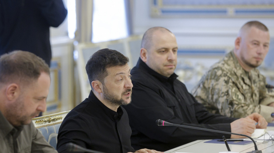 Mosca, effettuato nuovo scambio di prigionieri con Kiev