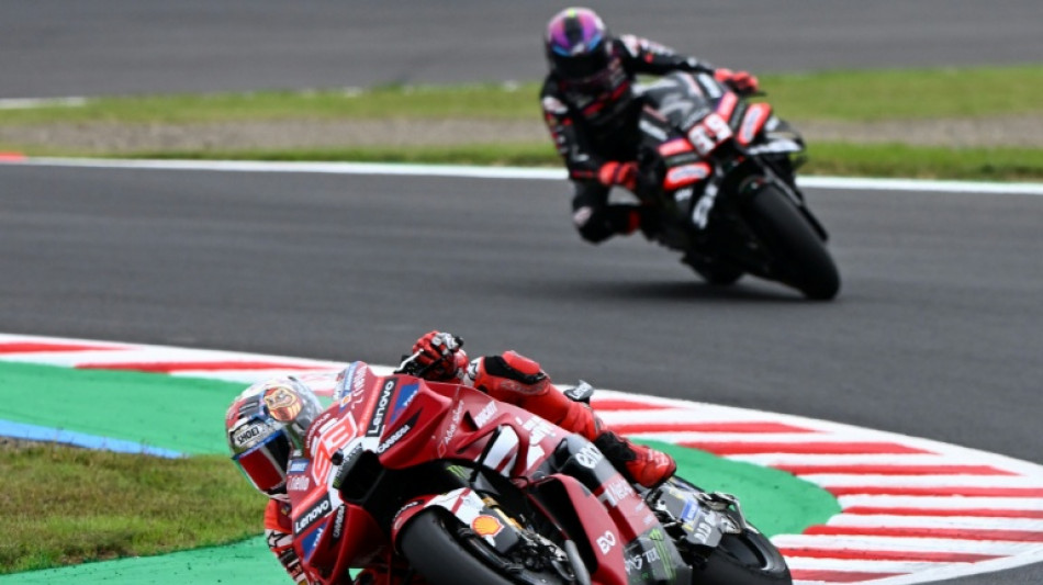  Bezzecchi tops Australian MotoGP practice as wallaby hops onto track  