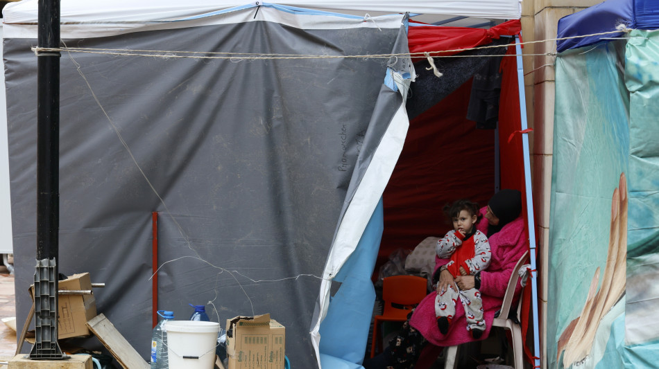  Croce rossa, 'in Libano 900mila sfollati, moltissimi ancora per strada' 