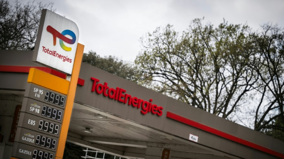  Carburant: TotalEnergies menace d'arr&ecirc;ter son plafonnement en cas de taxe sur les "superprofits" 
