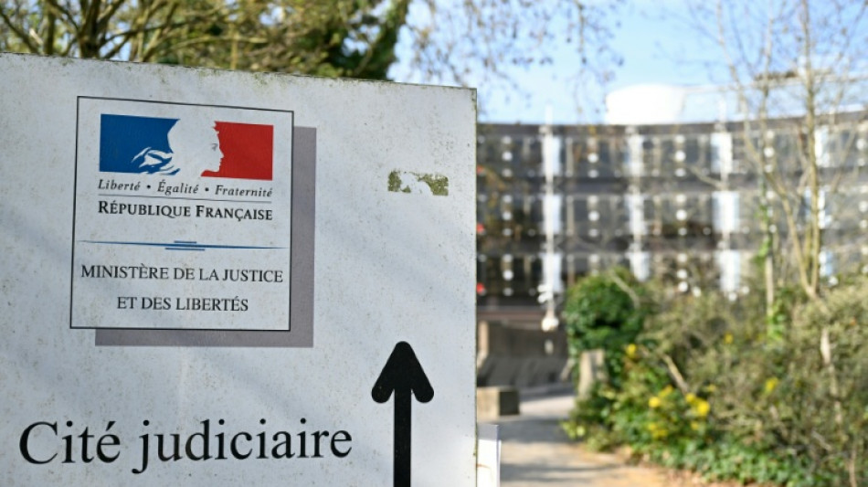 D&eacute;charges sauvages: 750.000 euros d'amende et la remise en &eacute;tat des sites requis contre Nestl&eacute;