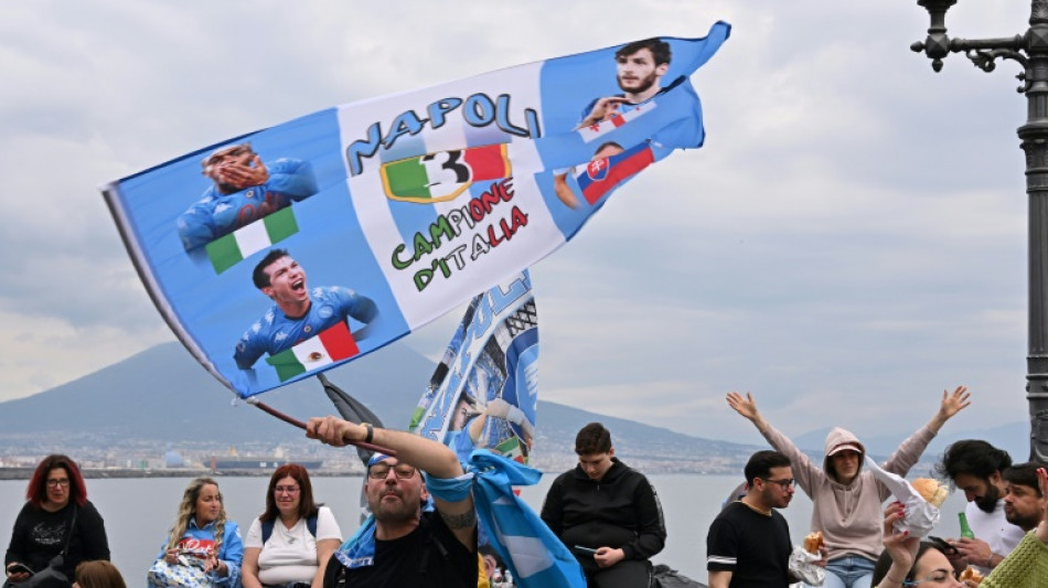 Italie: Naples peut mettre le point final &agrave; 33 ans d'attente