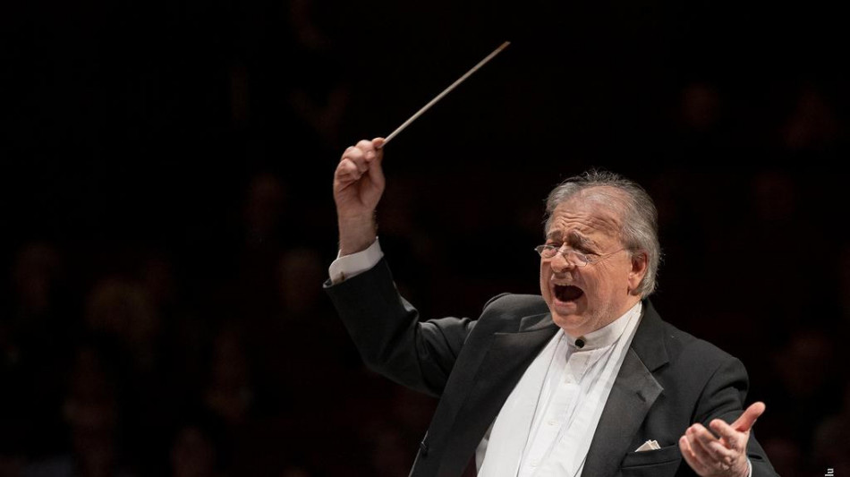 L'eleganza di Renzetti per Brahms, applausi al Carlo Felice