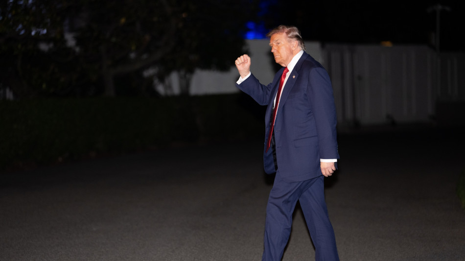  Trump, 'l'Iran prende in giro gli Usa, ma non riderete pi&ugrave;' 