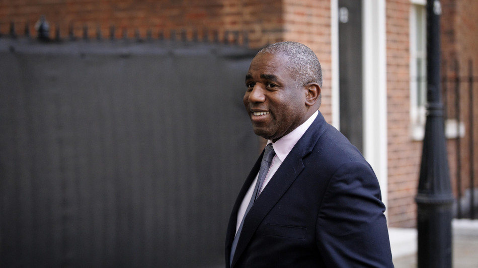 Lammy, 'finestra di due settimane per soluzione diplomatica'