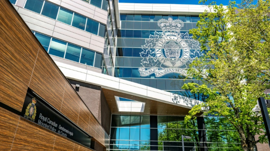  Mueren nueve personas en tiroteo en escuela y residencia de Canad&aacute; 