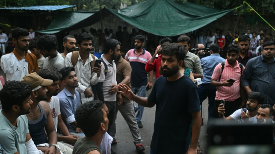  Detenido el opositor indio Gandhi tras pedir la renuncia de Modi en protesta de las "cucarachas" 