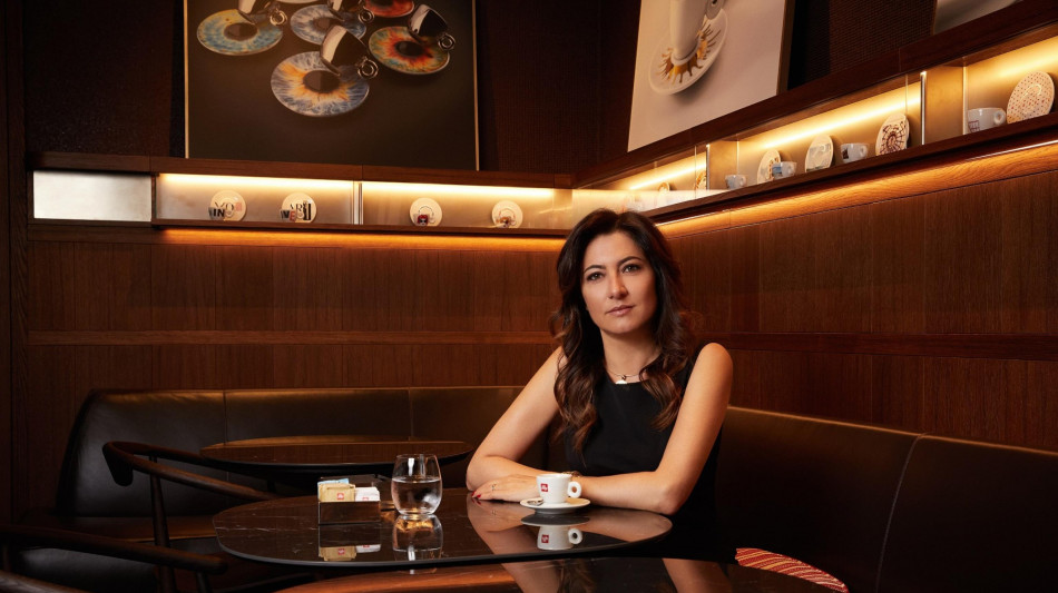 illycaff&egrave; lancia nuova campagna, "L'Emozione del Gusto"