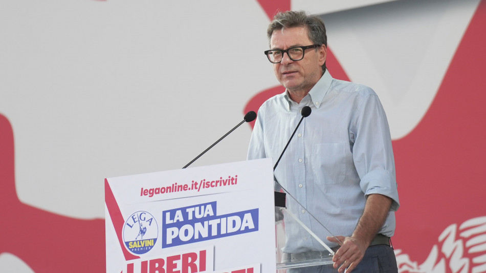 Giorgetti, l'obiettivo &egrave; ridurre le tasse e la pace fiscale