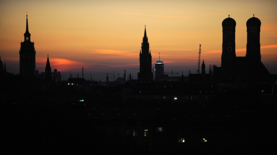  M&uuml;nchen soll Standort f&uuml;r Demokratieforschungszentrum werden 
