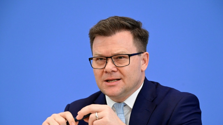  Umweltminister Schneider lehnt Nutzung von Atomenergie in Deutschland ab 