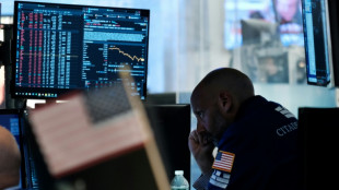Wall Street ouvre en hausse, sursaut technique avant des &eacute;ch&eacute;ances clefs