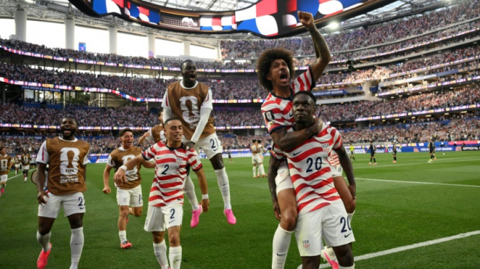  US beat Paraguay 4-1 in dream start for World Cup co-hosts 