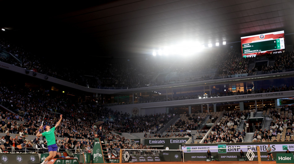 Roland Garros: Sinner, un onore vedere Donnarumma in tribuna