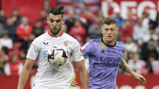 Valencia sanciona atacante espanhol Rafa Mir, acusado de agress&atilde;o sexual