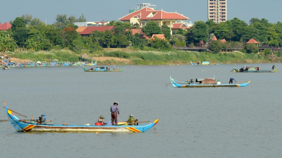 Tres detenidos tras un naufragio en Camboya que deja once ni&ntilde;os muertos
