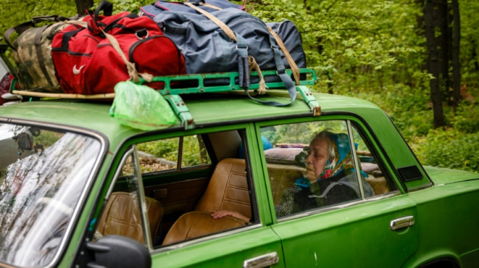 Veinte civiles evacuados de planta en asediado puerto ucraniano de Mari&uacute;pol