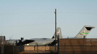 Los vuelos para deportar a migrantes han costado al ej&eacute;rcito de EEUU m&aacute;s de 21 millones de d&oacute;lares