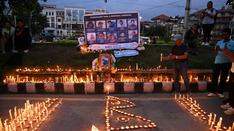 Nepal llora a sus alpinistas muertos en avalancha en Pakist&aacute;n 