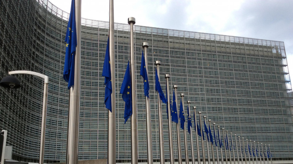 Deficit/Pil Eurozona 2024 cala a 3,1%, Italia decima in Ue