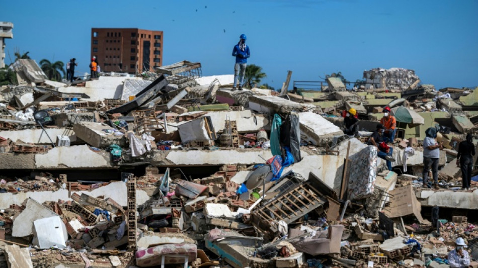  Robos y saqueos en zona devastada de Venezuela, la otra cara de la tragedia 