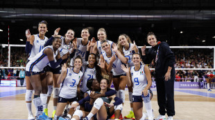>ANSA-BOX/L'Italvolley donne soffre e vince,Velasco 'ci servir&agrave;'