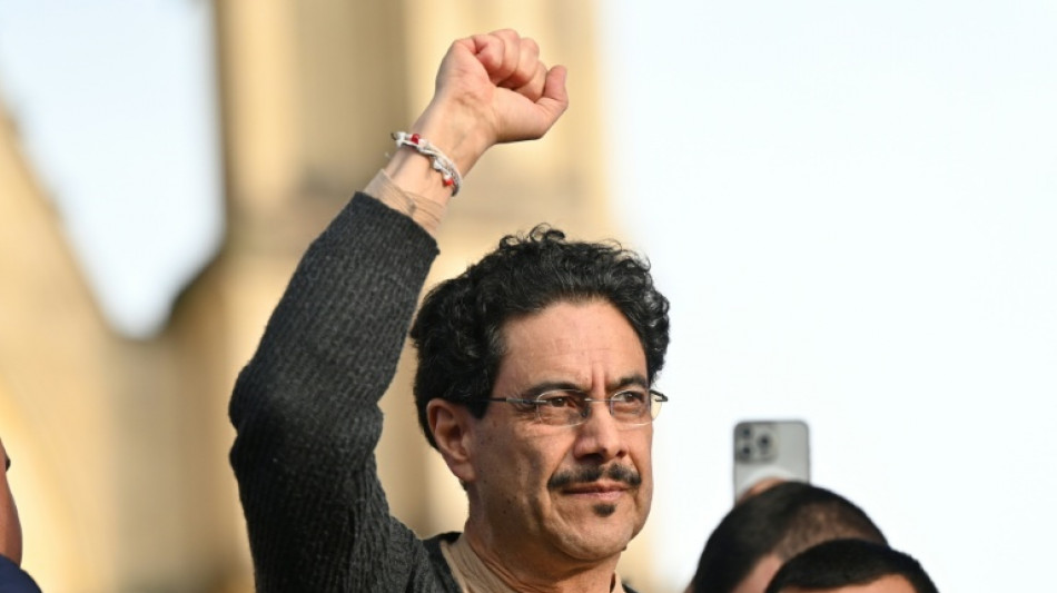  Un disc&iacute;pulo de Petro y un abogado millonario: los favoritos en presidenciales de Colombia 