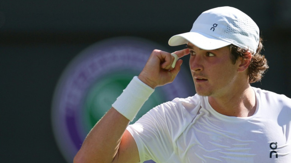 Jo&atilde;o Fonseca avan&ccedil;a &agrave; terceira rodada de Wimbledon