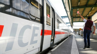 EVG und Bahn setzen weiter auf Gespr&auml;che am Verhandlungstisch