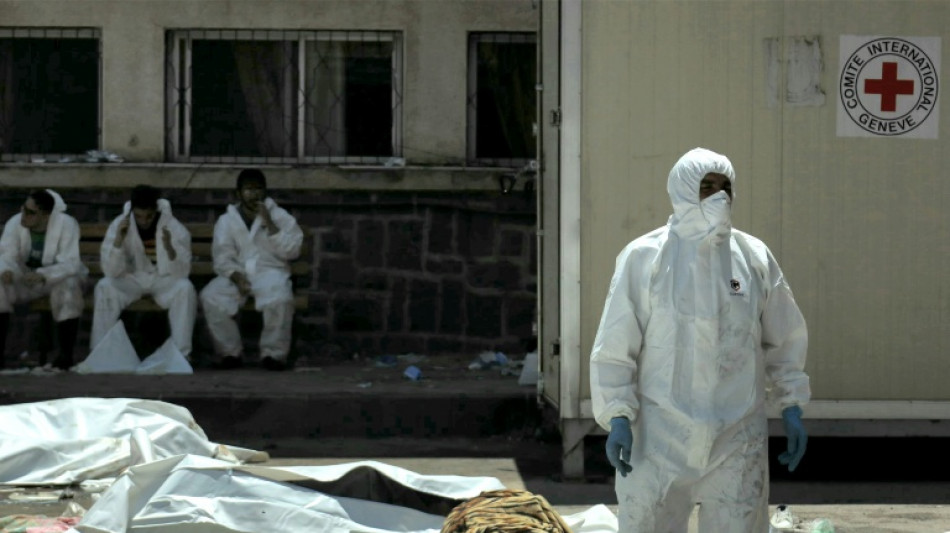 Dezenas de corpos aguardam para ser identificados no necrot&eacute;rio de Sweida