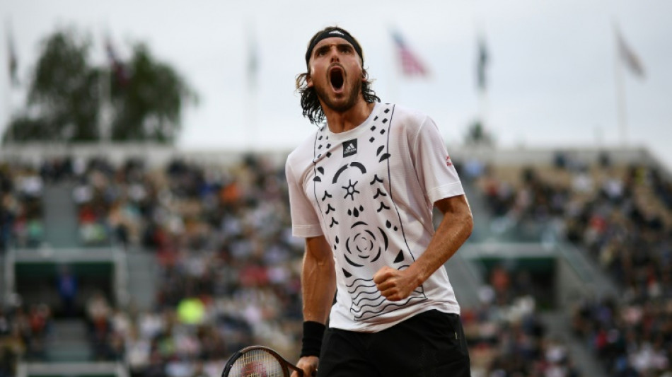Roland-Garros: Tsitsipas se sort d'un nouveau match &agrave; rallonge