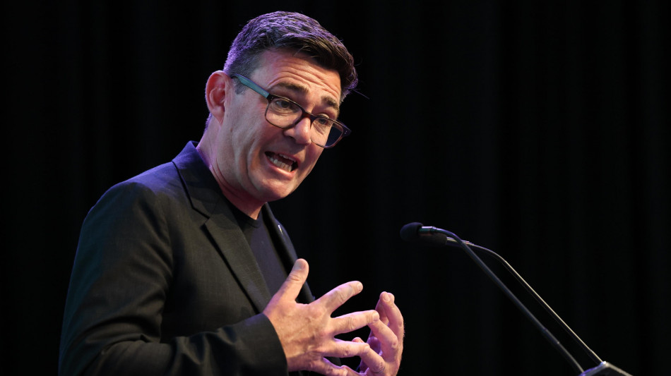  La sterlina riprende quota dopo candidatura Burnham a premier 