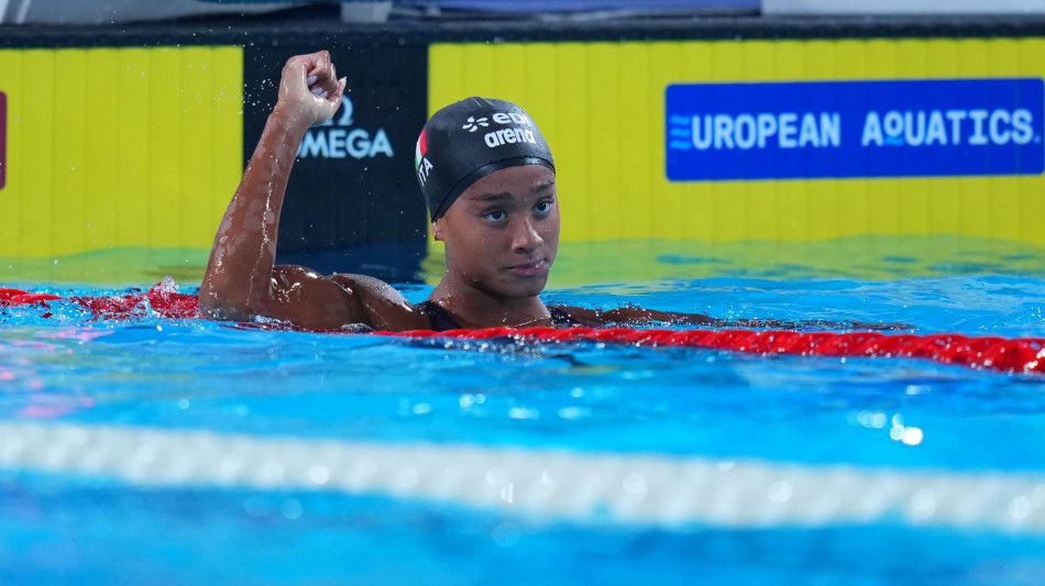  Europei nuoto: Italia di bronzo nella staffetta 4x100 sl mista 