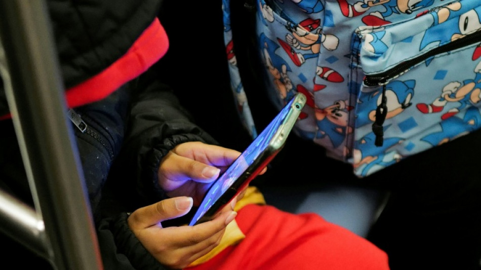  Kinder in sozialen Medien: Viele Eltern kaum &uuml;ber Aktivit&auml;ten informiert 