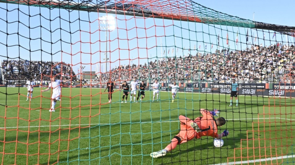  Napoli perde na visita ao lanterna Venezia (1-0) e press&atilde;o sobre Allegri aumenta 