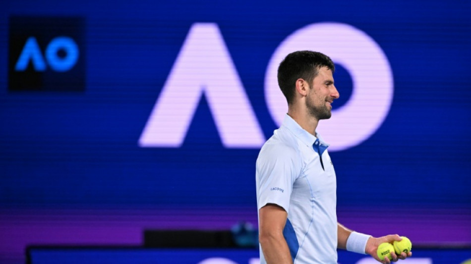 Djokovic diz estar se sentindo "um pouco mal" h&aacute; quatro ou cinco dias