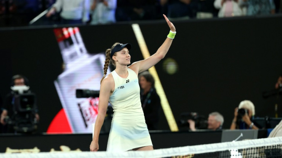  Ice-cool Rybakina beats Sabalenka in tense Australian Open final  