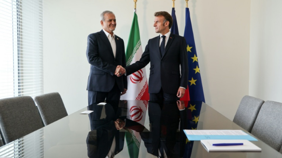 Macron alerta presidente do Ir&atilde; sobre prazo para evitar san&ccedil;&otilde;es nucleares