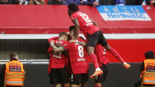 Mit Tempo &uuml;ber die Au&szlig;en: Bayer stoppt Herthas Aufschwung